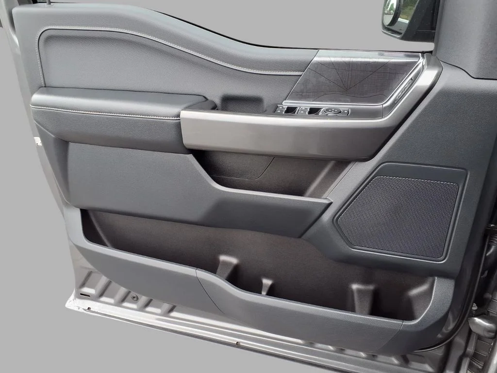 Used 2023 Gray Ford XLT image 19