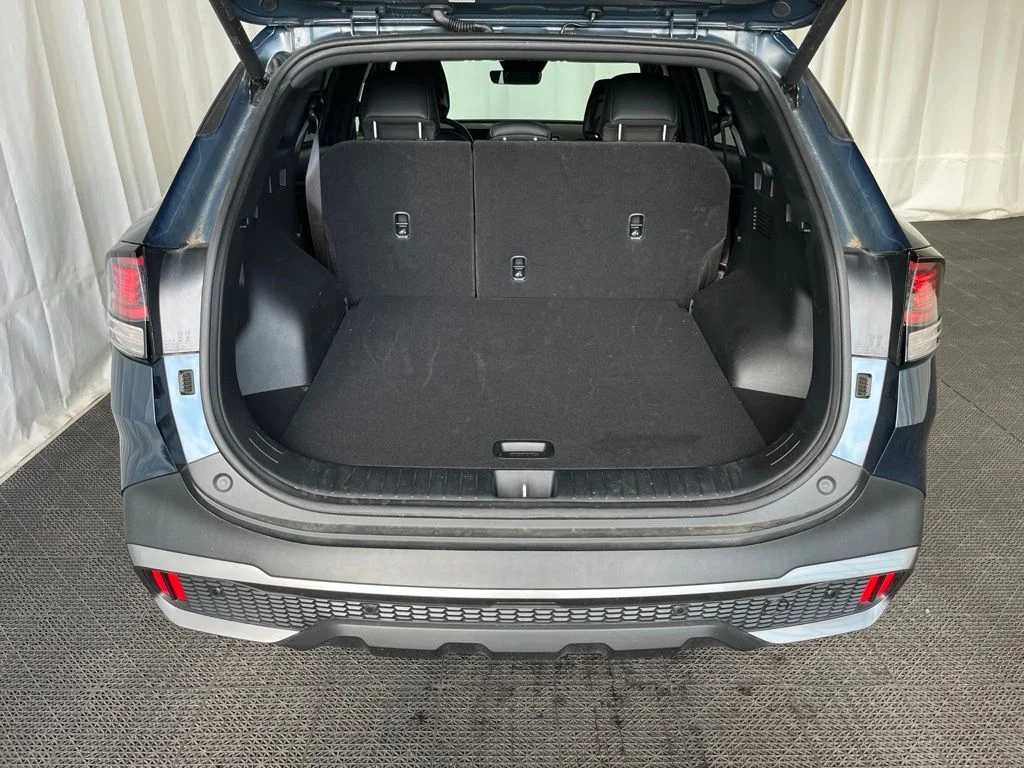 Used 2024 Blue Kia X-Line image 29