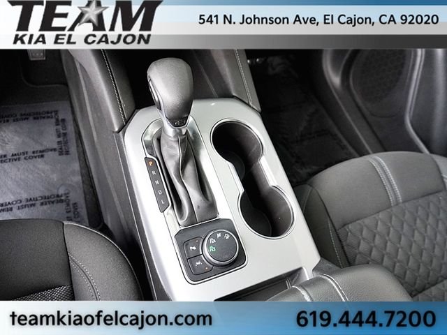 Used 2022 White Chevrolet LT image 29