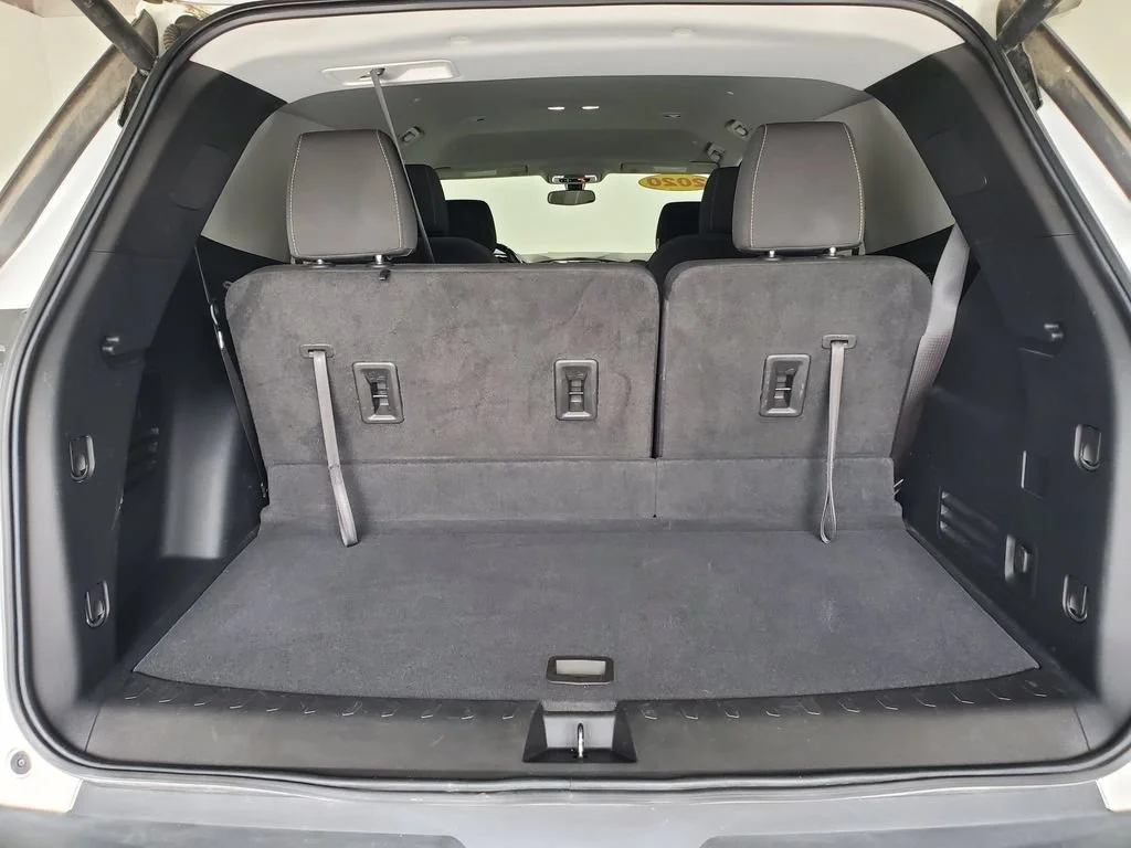 Used 2020 SUMMIT WHITE Chevrolet LT Cloth image 33