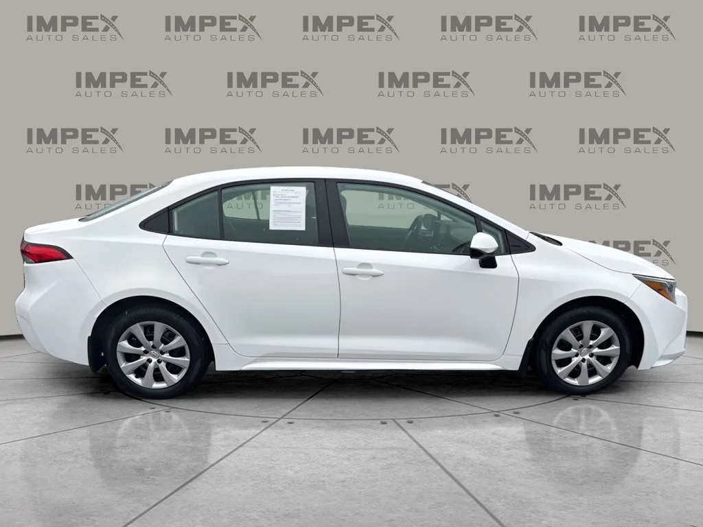 Used 2025 White Toyota LE image 6