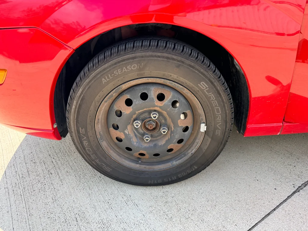 Used 2006 Infra-Red Clearcoat Ford SE image 32