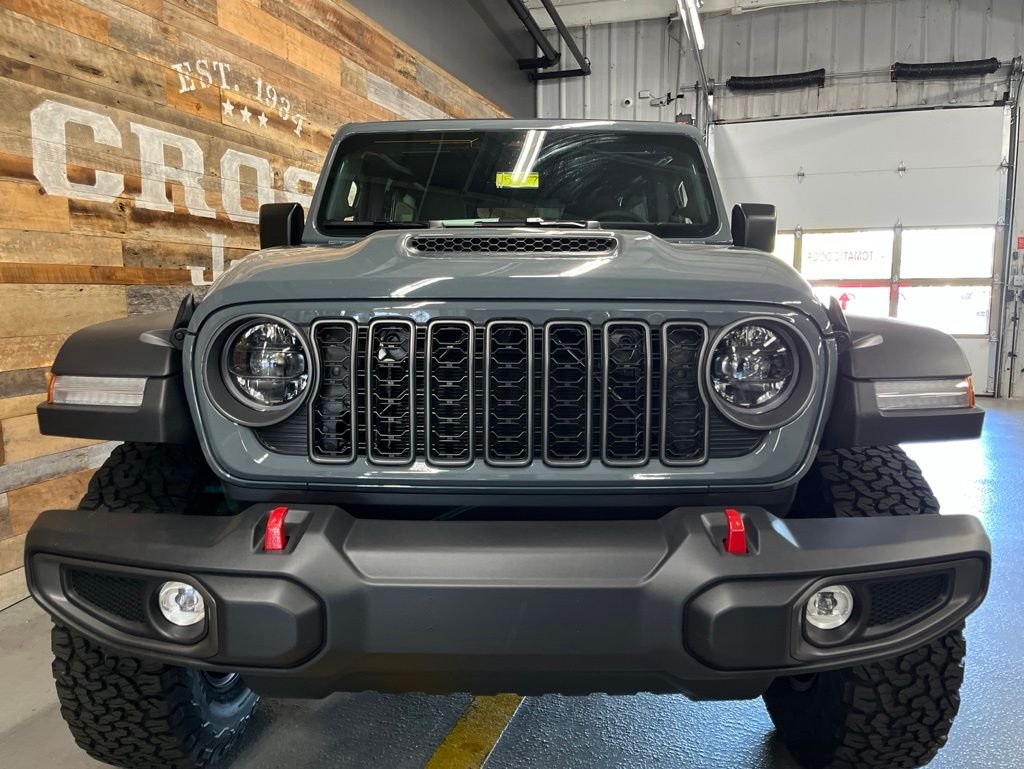 New 2026 Anvil Clear-Coat Exterior Paint Jeep Rubicon image 7