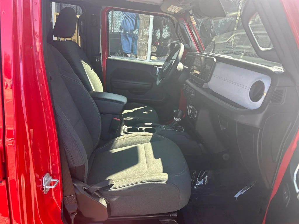 Used 2024 Red Jeep Sport S image 23