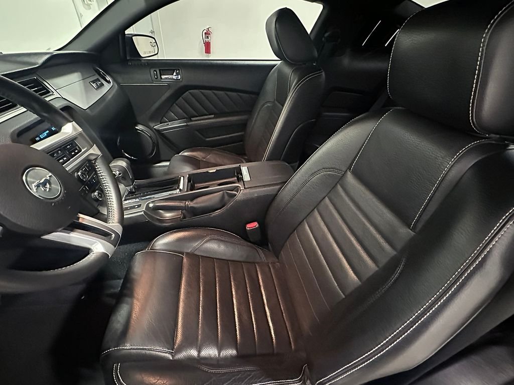 Used 2010  Ford GT image 68