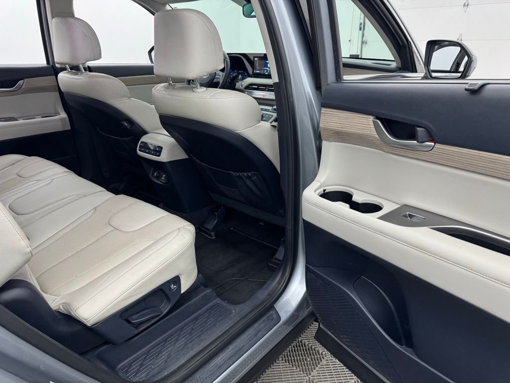 Used 2020 Lagoon Silver Hyundai SEL image 35