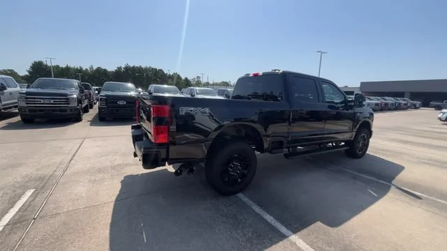 New 2026 Agate Black Metallic Ford XLT image 12