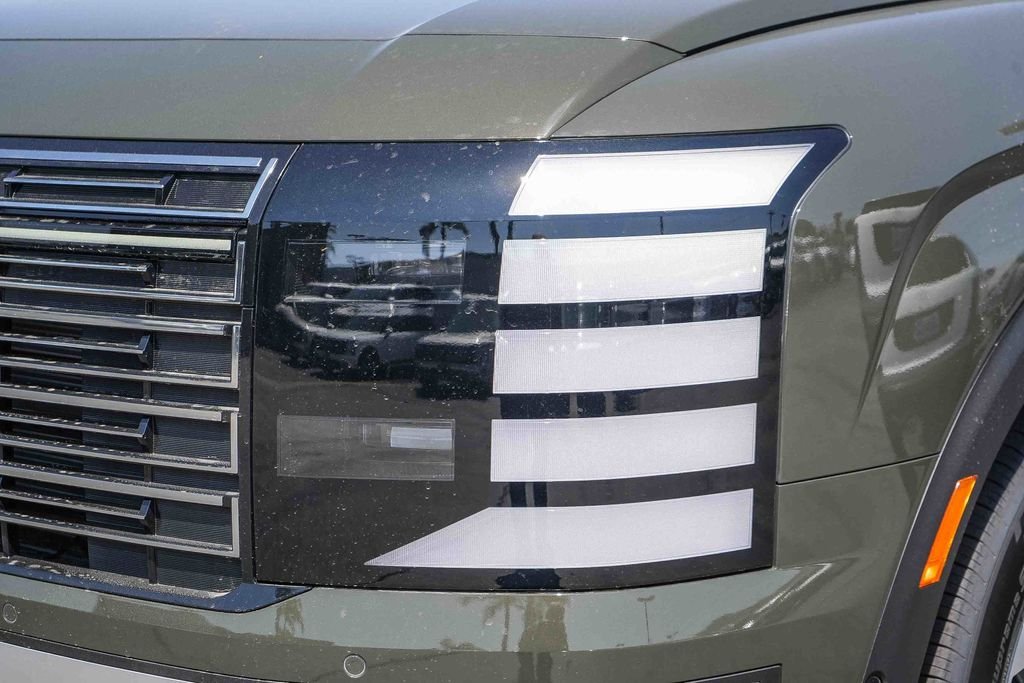 New 2026 Silver Hyundai SEL Premium image 5