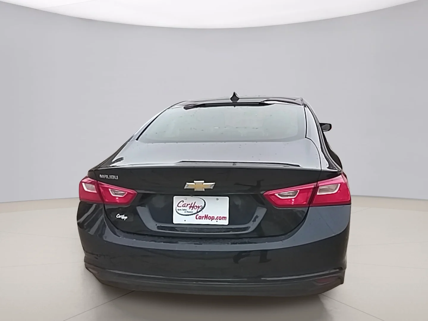 Used 2018 Blue Chevrolet LS image 4