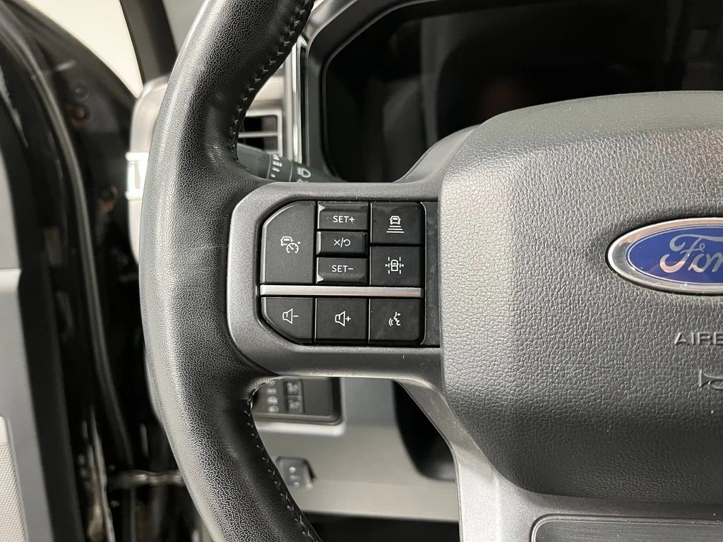 Used 2024 Black Ford Lariat image 26