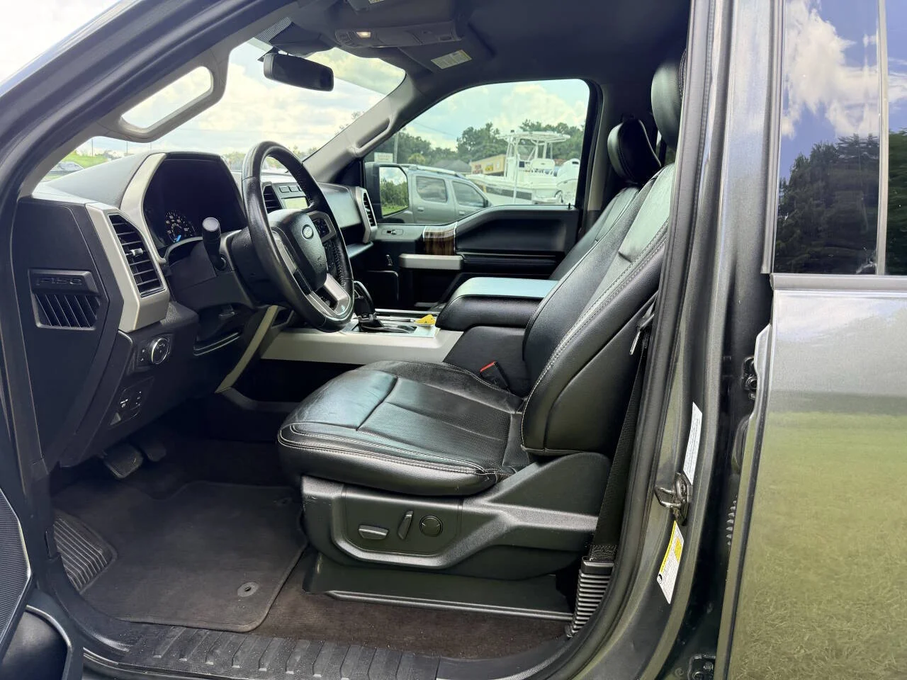 Used 2020 Gray Ford Lariat 4x2 4dr SuperCrew 5.5 ft. SB image 13