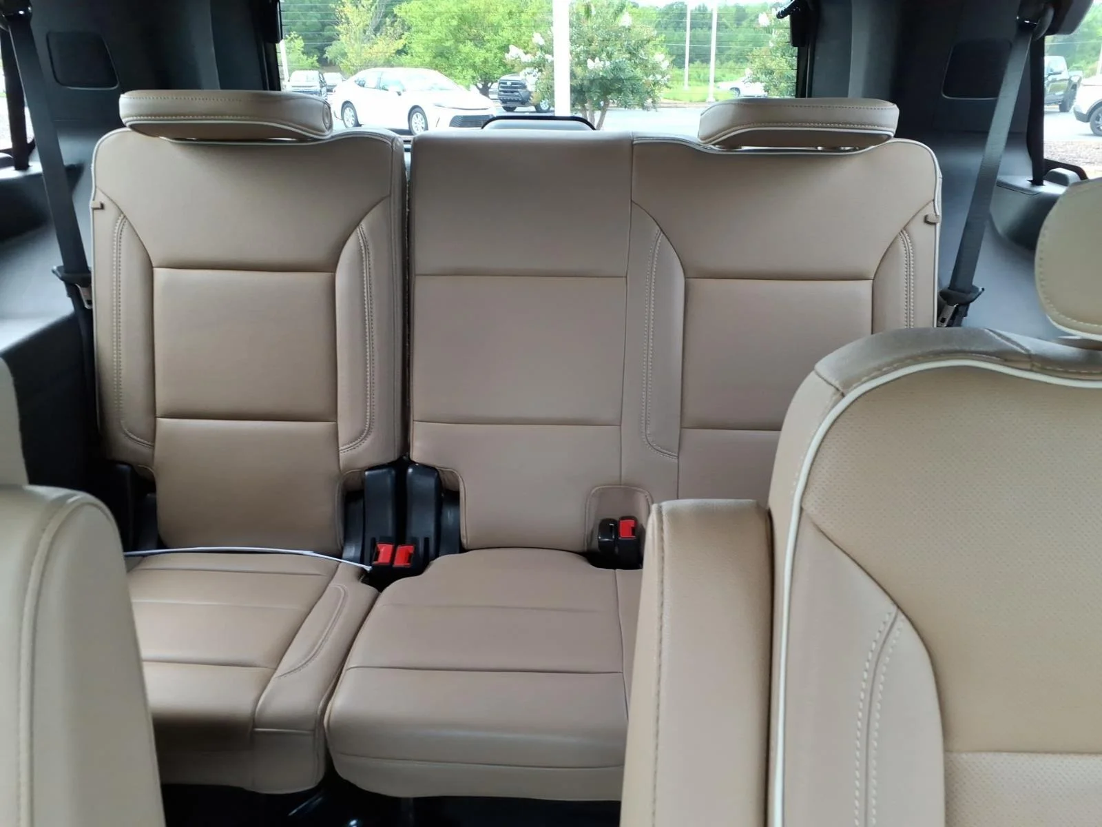 Used 2023 Summit White Chevrolet Premier image 27