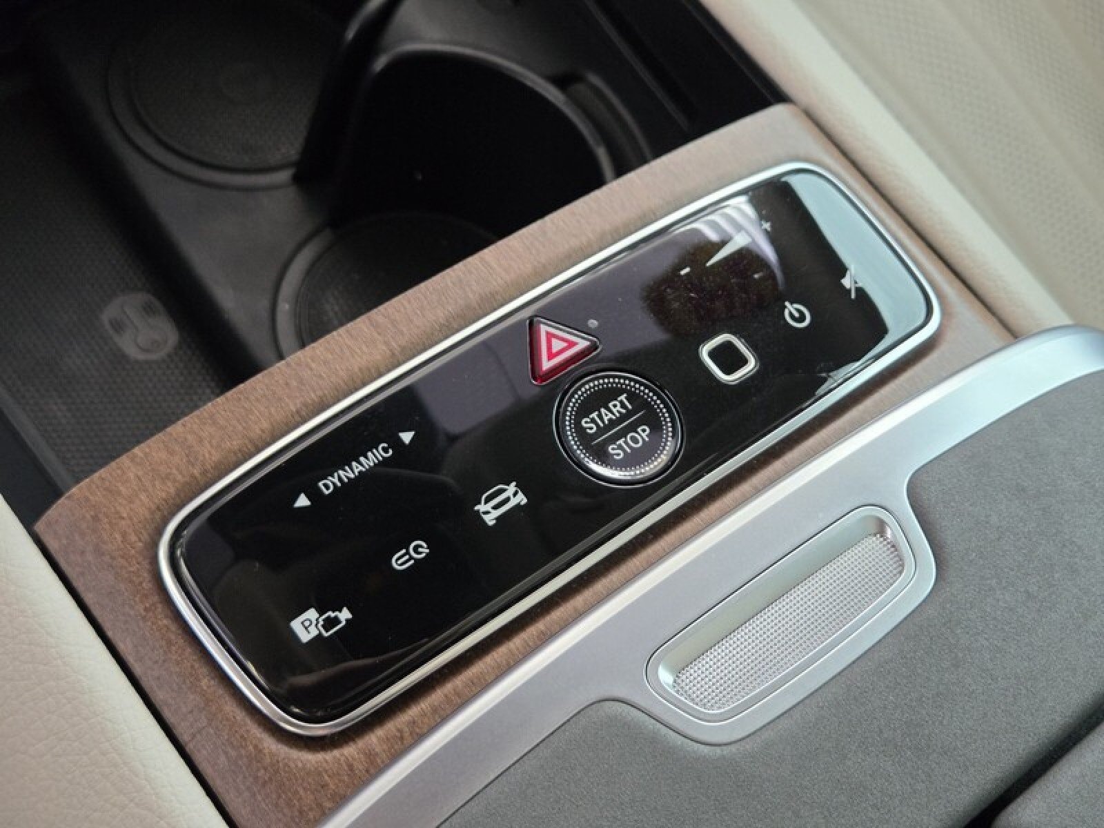 Certified Used 2024 Sonoran Brown Metallic Mercedes-Benz EQS 450 image 34