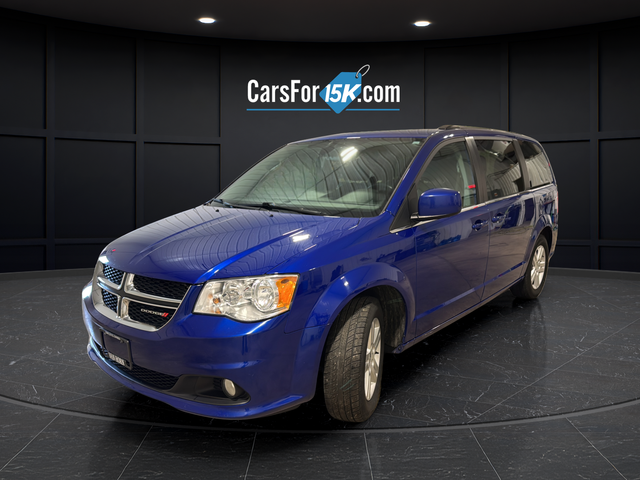 Used 2019 Indigo Blue Clearcoat Dodge  image 3