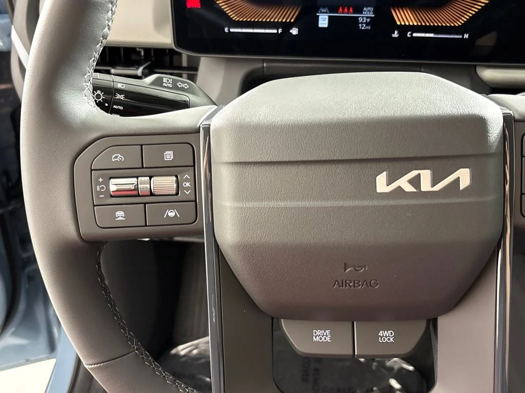 New 2027 Frost Blue / Black Roof Kia S image 29