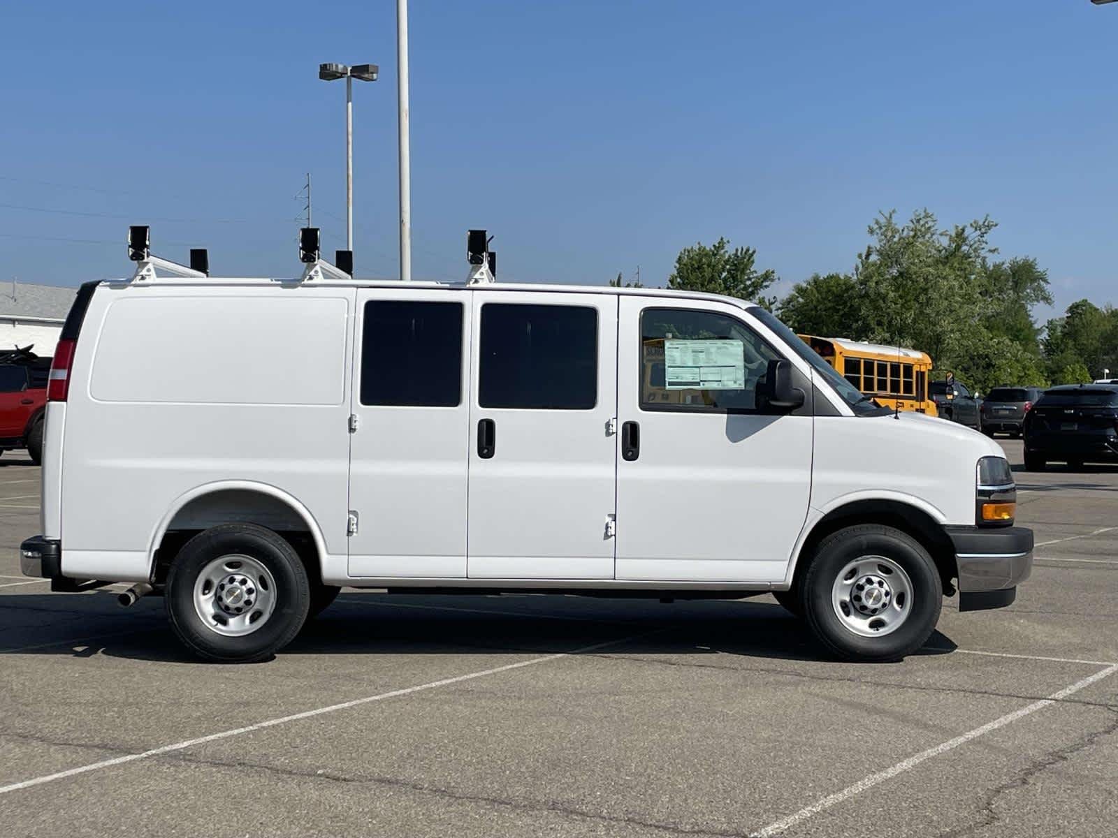 2026 Chevrolet Express Cargo Work Van - Photo 30