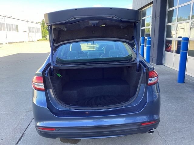 Certified Used 2018 Blue Metallic Ford S image 13