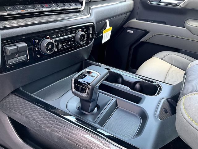 2026 Chevrolet Silverado 1500 ZR2 - Photo 13