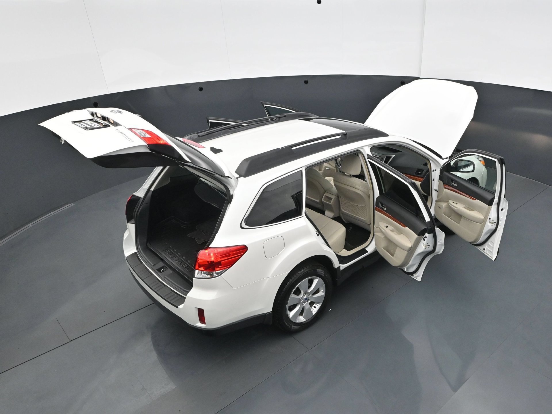 Used 2012 Satin White Pearl Subaru 2.5i image 42