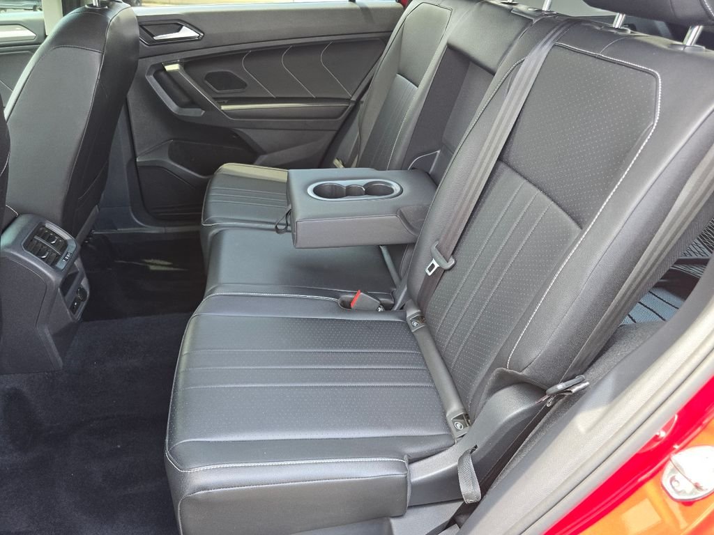 Used 2022 Red Volkswagen 2.0T SE image 31