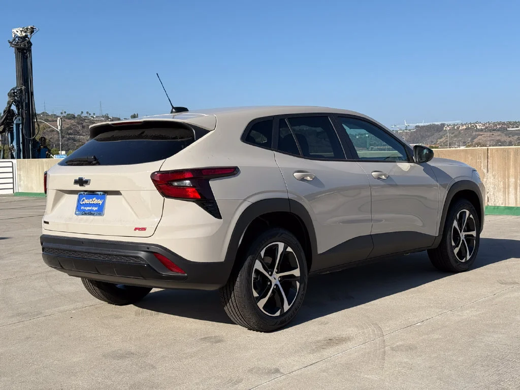2026 Chevrolet Trax RS - Photo 6