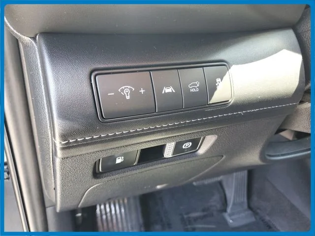 Used 2023 Black Hyundai Limited image 23