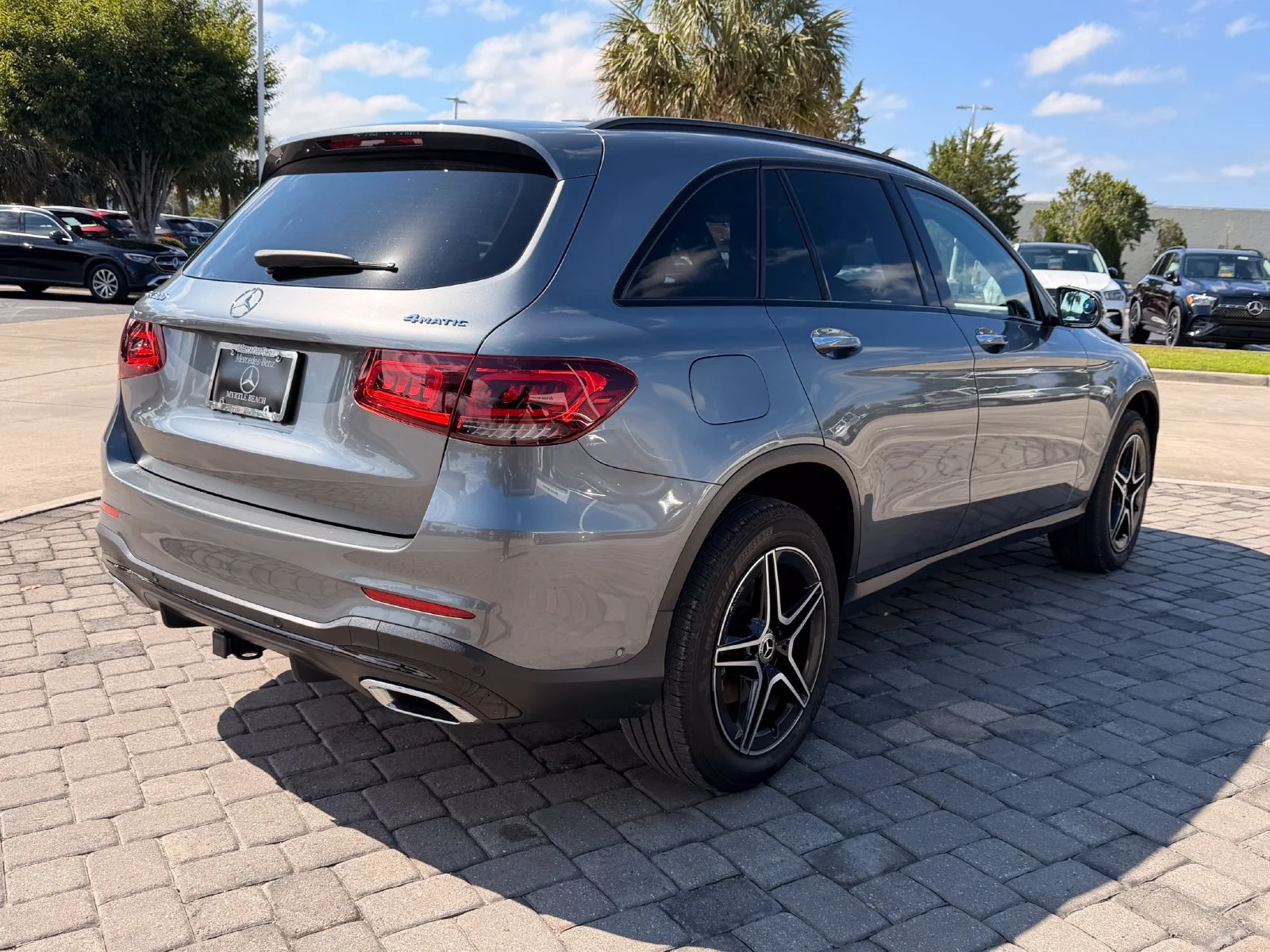 Used 2022 Selenite Gray Metallic Mercedes-Benz GLC 300 image 9
