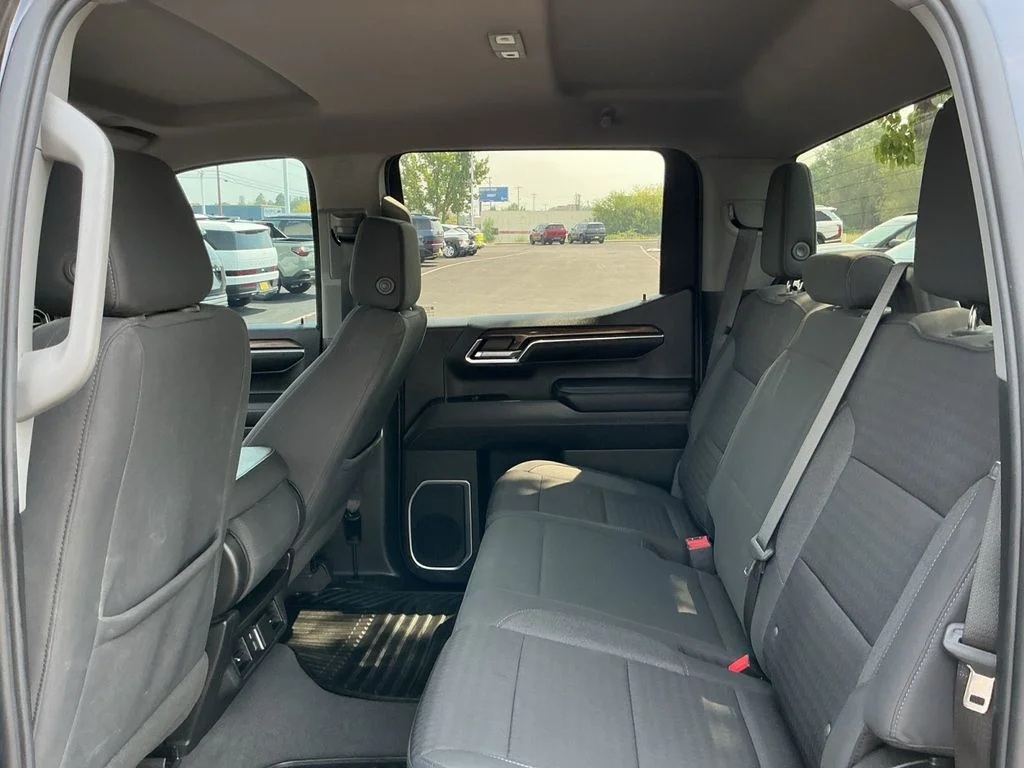 Used 2022 Gray Chevrolet LT image 21