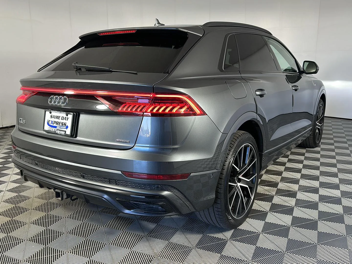 Used 2019 Daytona Gray Pearl Effect Audi Prestige image 7
