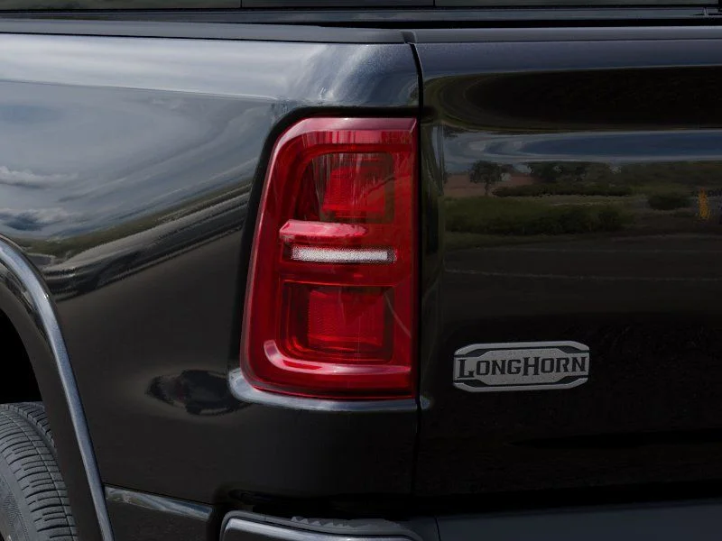New 2026 Diamond Black Crystal Pearl-Coat Exterior Paint RAM Limited image 9