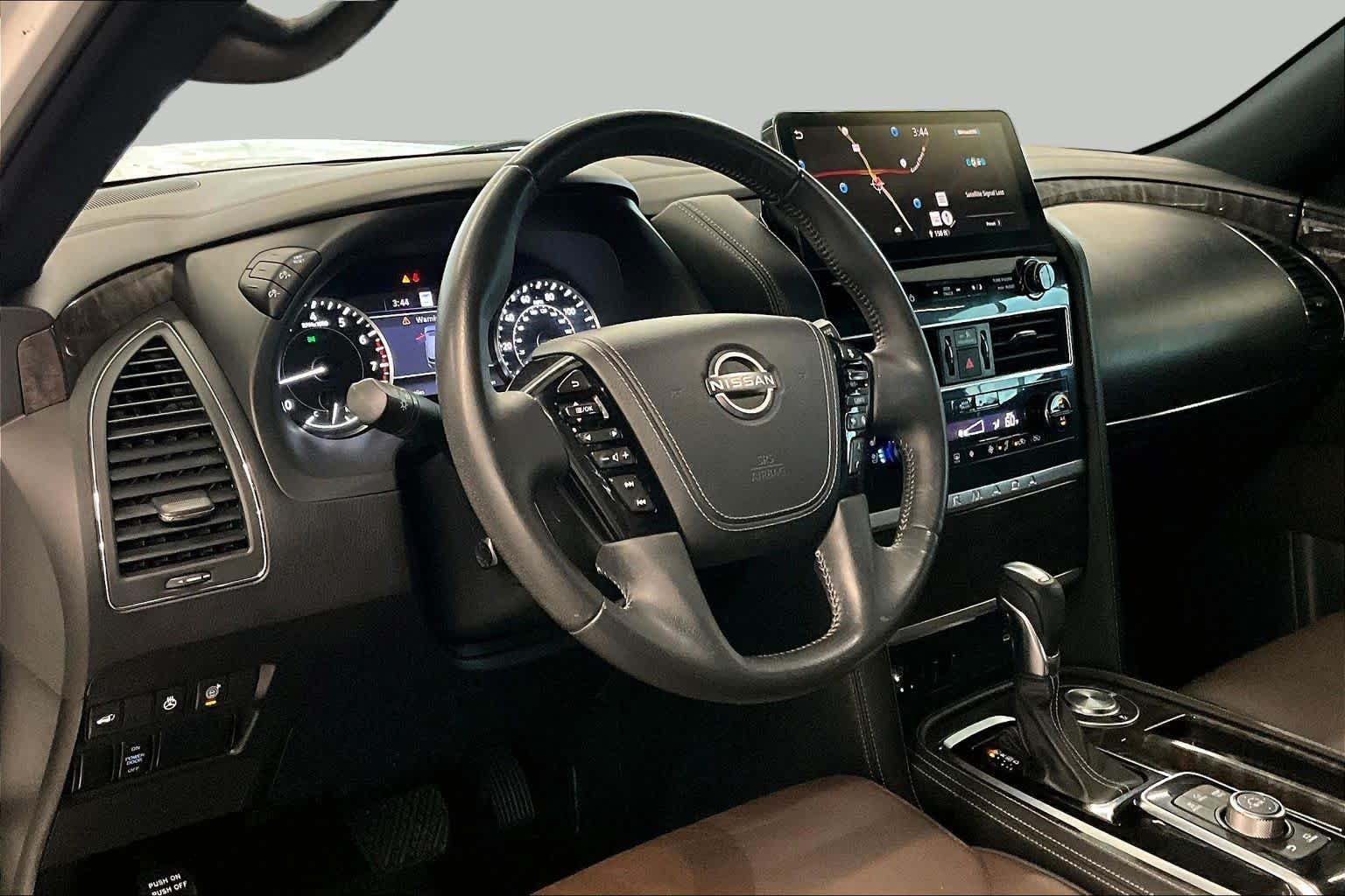 Used 2023 Aspen White Tricoat Nissan Platinum image 16