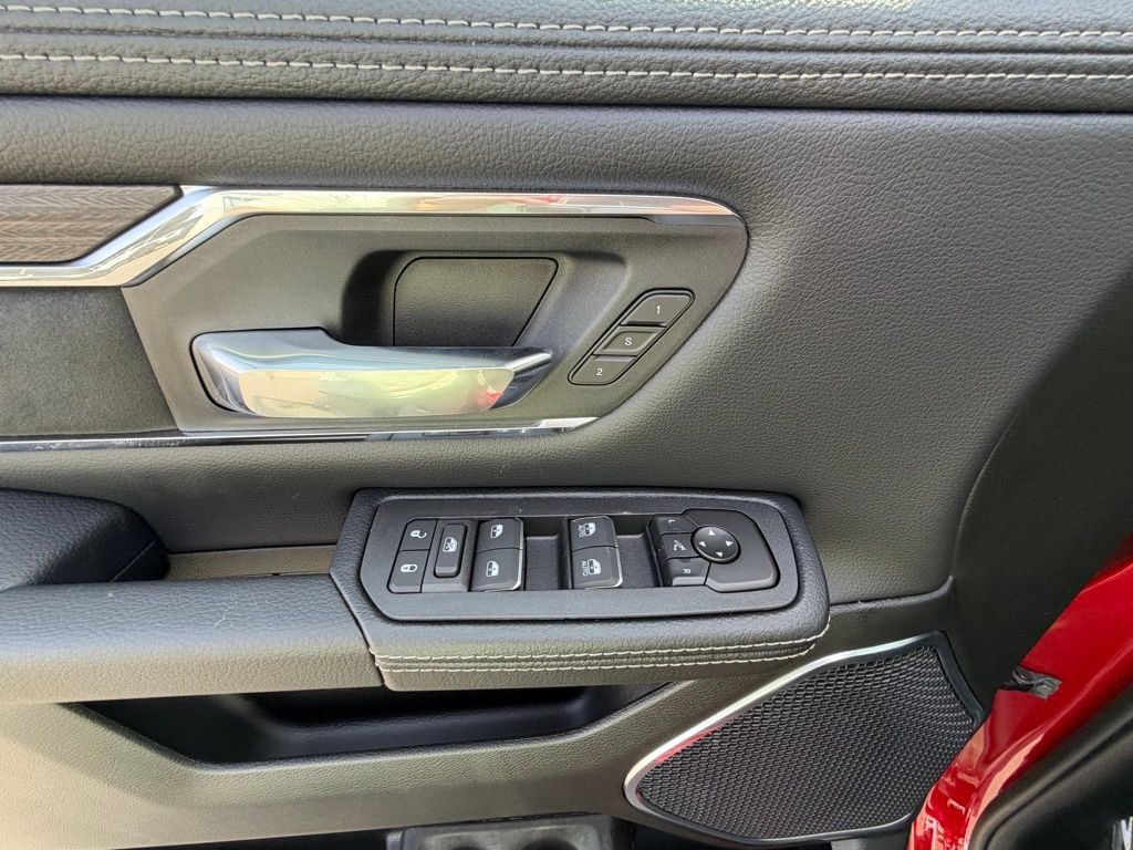 New 2026 Molten Red Pearl-Coat Exterior Paint RAM Laramie image 11