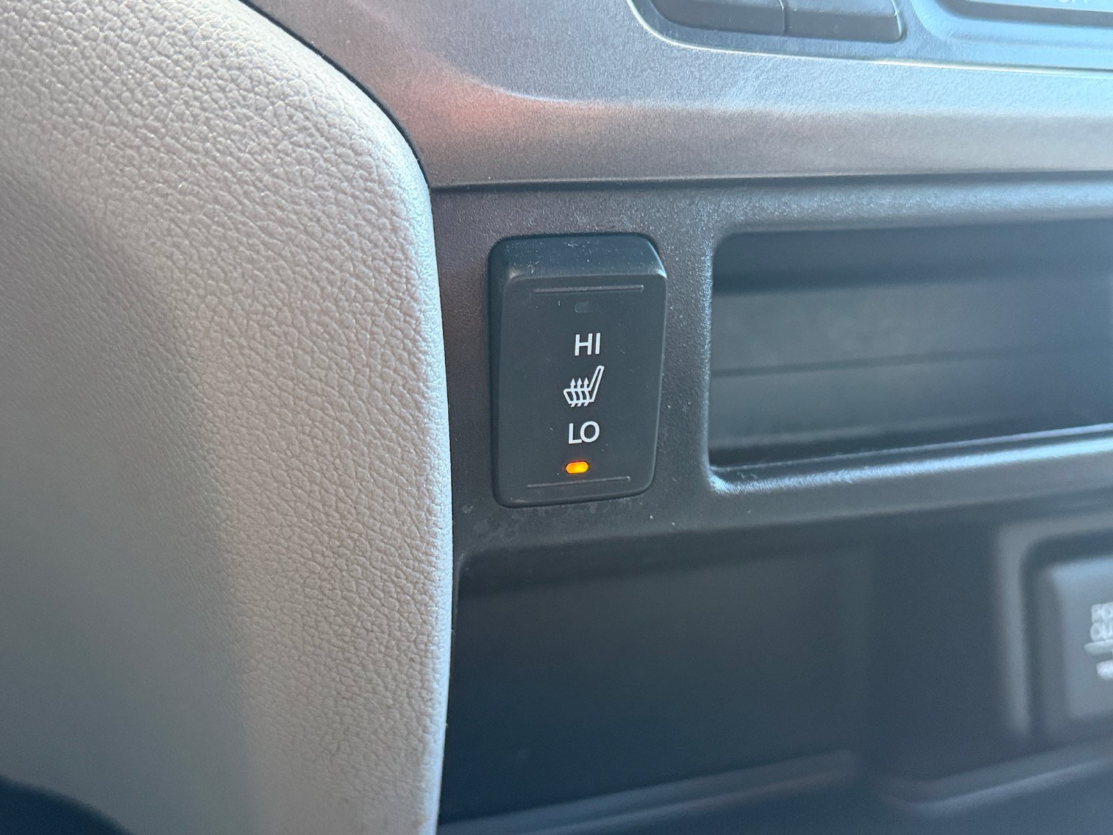 Certified Used 2018 Silver Honda EX-L image 24