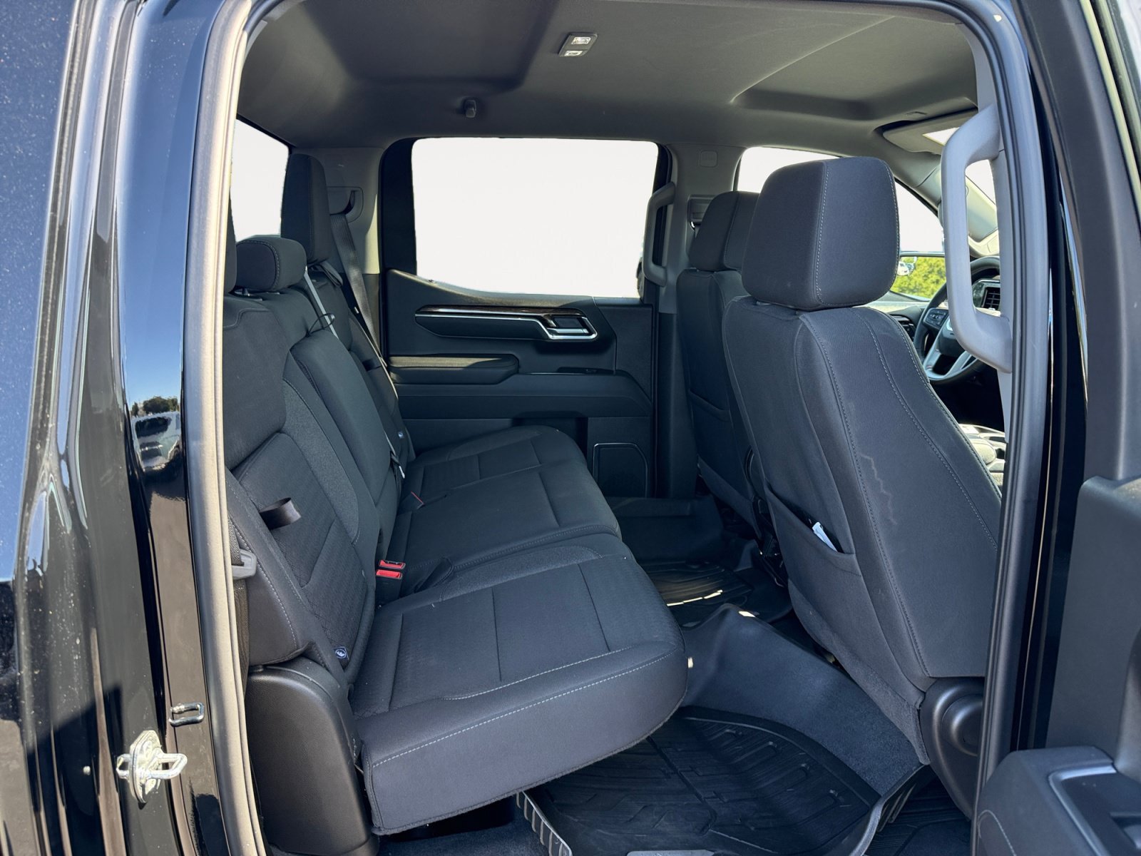 Used 2026 Onyx Black GMC Elevation image 18
