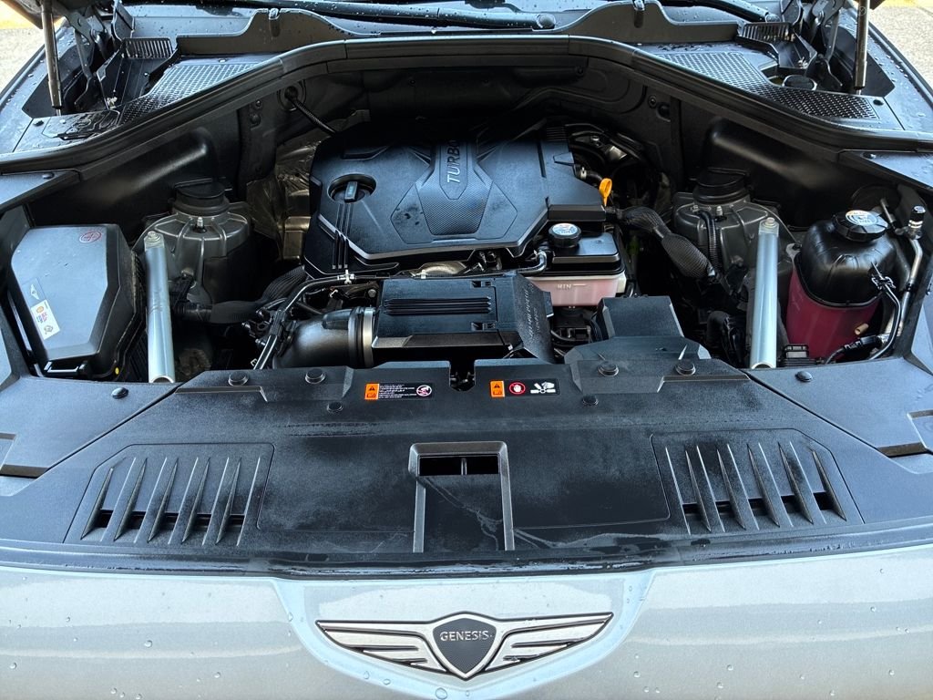 Used 2025 Silver Genesis 2.5T image 22