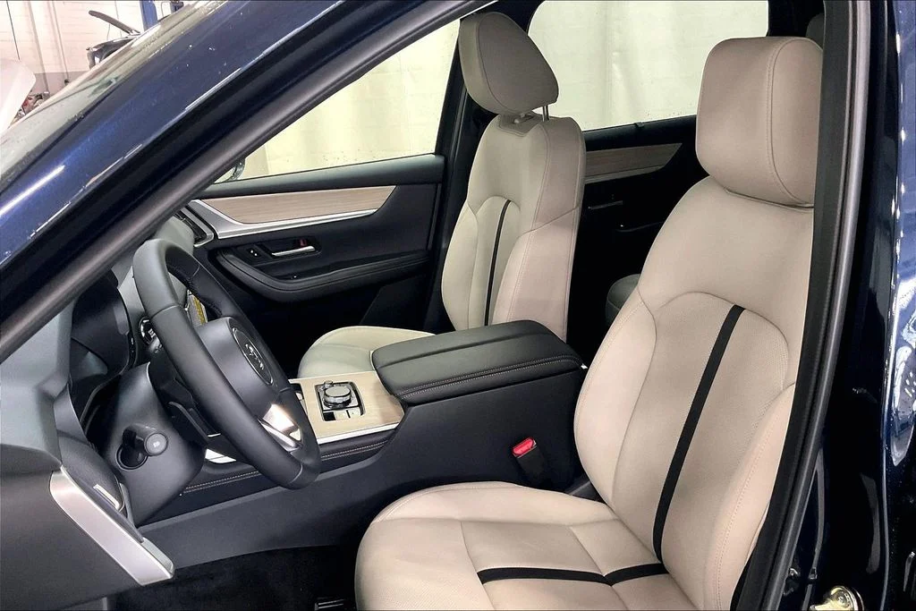2026 Mazda CX-90 Preferred Package - Photo 7