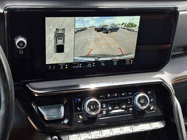Used 2023 Silver GMC AT4 image 17