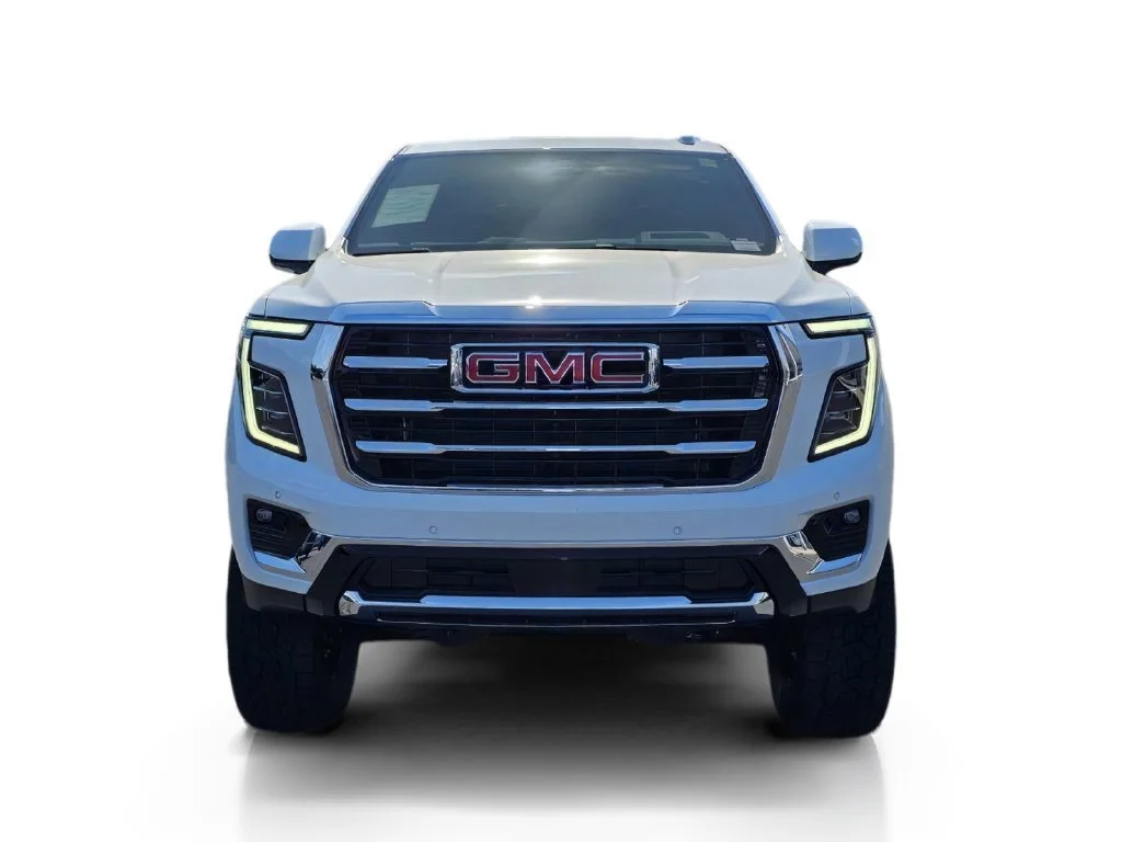 New 2026 Summit White GMC Elevation image 2