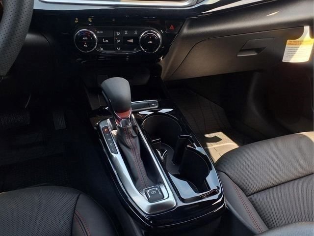 New 2026 Mosaic Black Metallic Chevrolet 2RS image 24