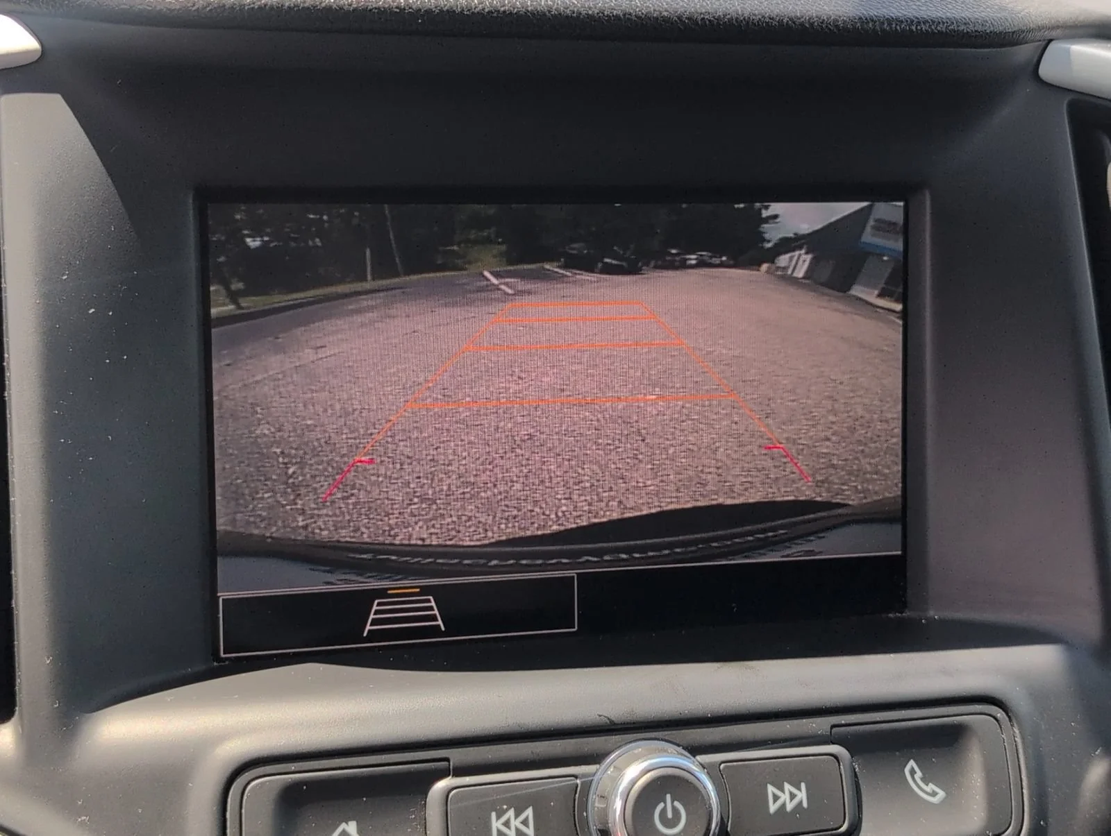 Used 2024 Sterling Metallic GMC SLE image 19