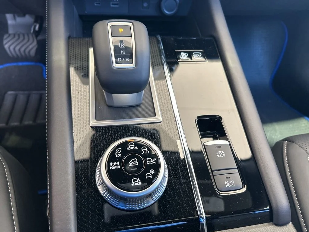 2025 Mitsubishi Outlander Plug-in Hybrid SEL Black Edition - Photo 52