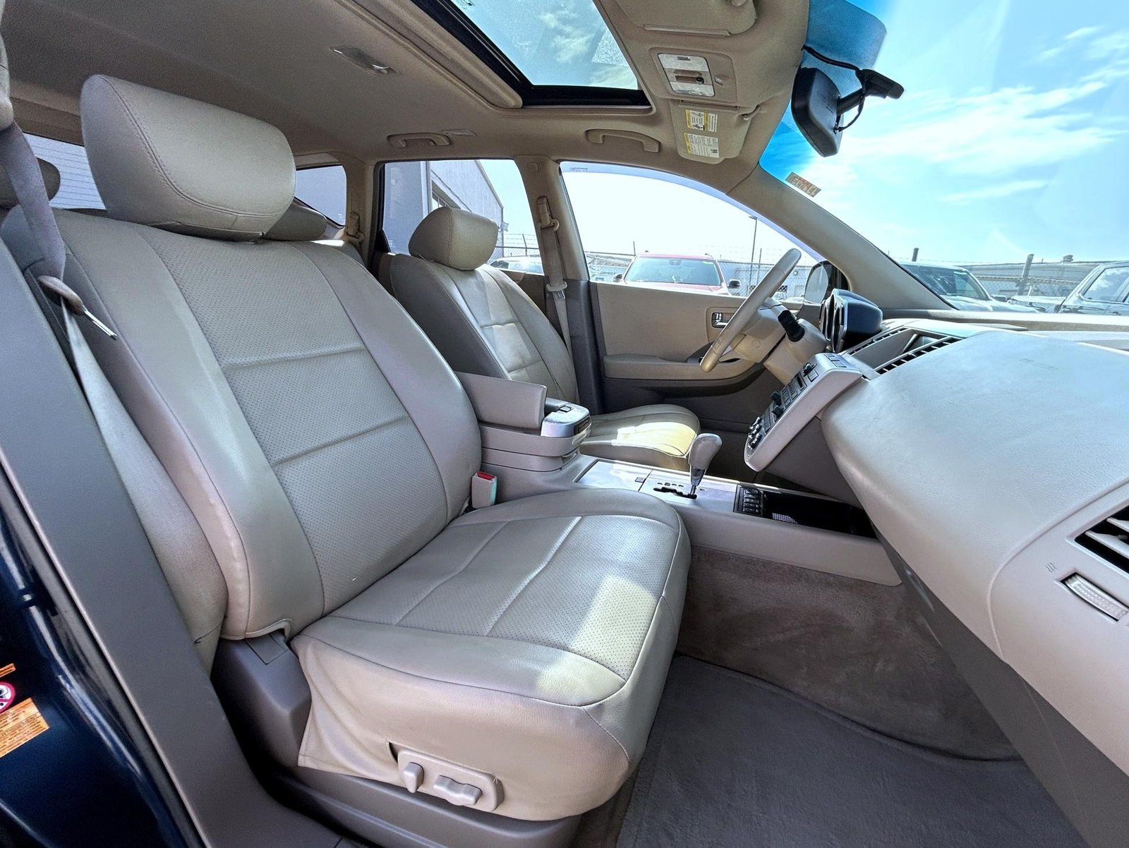 Used 2007 Blue Nissan SL image 16