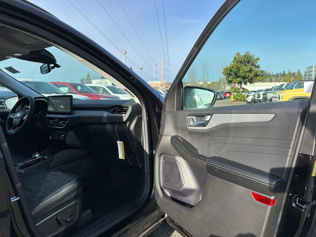 New 2024 Black Ford Base image 11