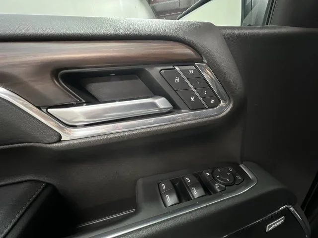 New 2026 Onyx Black GMC SLT image 24