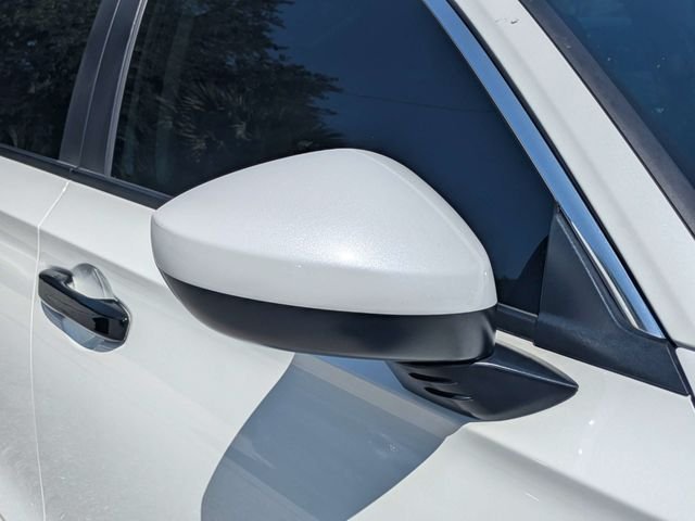 Used 2025  Honda LX image 10