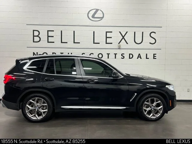 Used 2023 Black BMW xDrive30i image 3