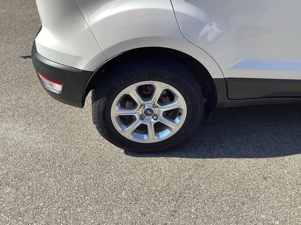 Used 2018 White Ford SE image 22