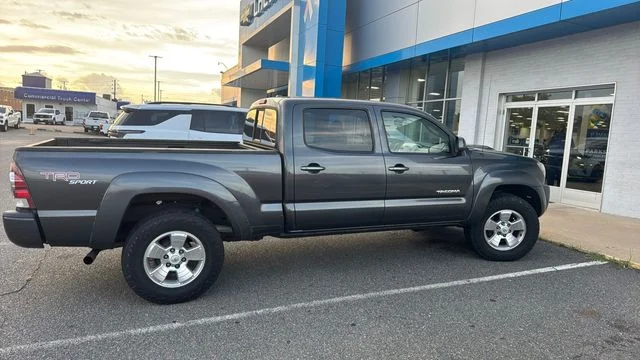 Used 2010 Gray Toyota Base image 1