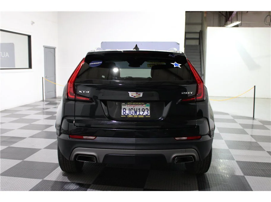 Used 2019 Stellar Black Metallic Cadillac FWD Premium Luxury image 5