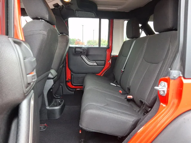 Used 2016 Red Jeep Unlimited Sport image 10